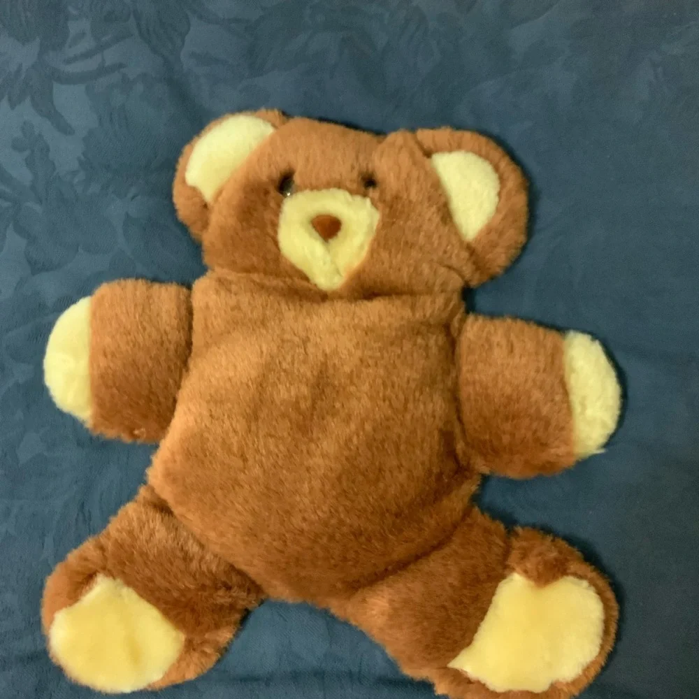 NWOT Quilted Teddy Bear Shame Zippered Brown/Navy 17X17